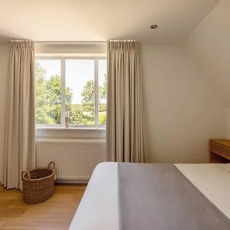 Stylish 12p With Private Pool In The Veluwe Вилла Гардерен