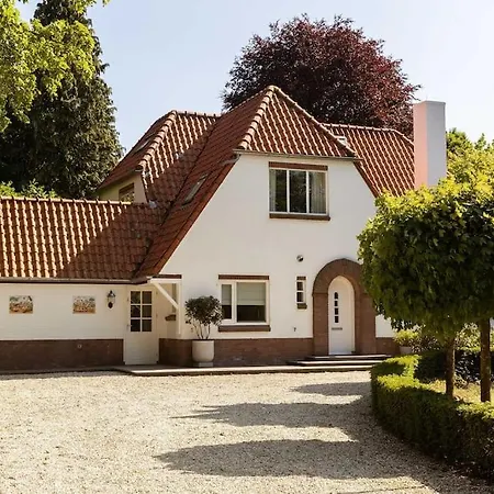 Stylish 12p With Private Pool In The Veluwe Вилла