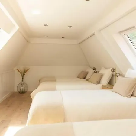 Stylish 12p With Private Pool In The Veluwe Вилла