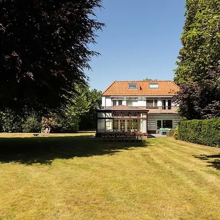 Вилла Stylish 12p With Private Pool In The Veluwe Гардерен